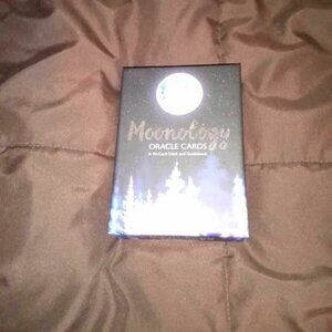 Moonology Oracle Cards - Cards By Boland, Yasmin used once